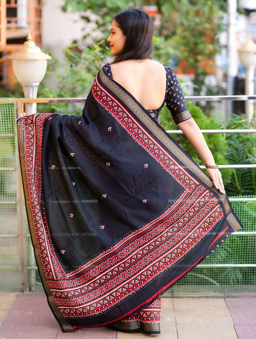 women printed casual wear saree with blouse - 22253526 -  Standard Image - 1