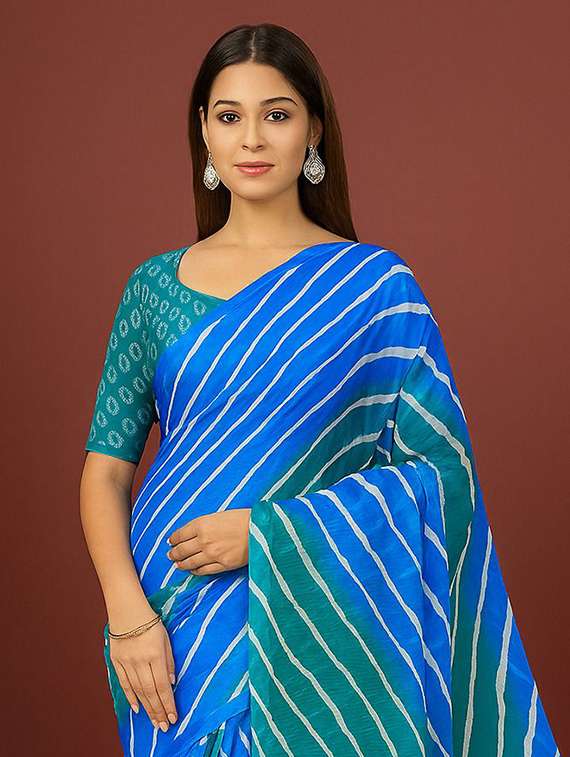 women printed casual wear saree with blouse - 22253550 -  Standard Image - 1