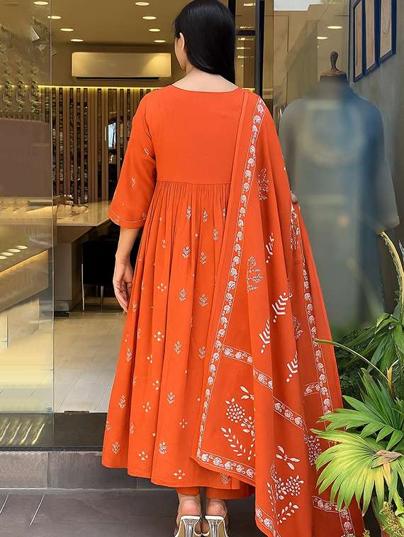 women printed three quarter sleeve kurta pant with dupatta set - 22253563 -  Standard Image - 4