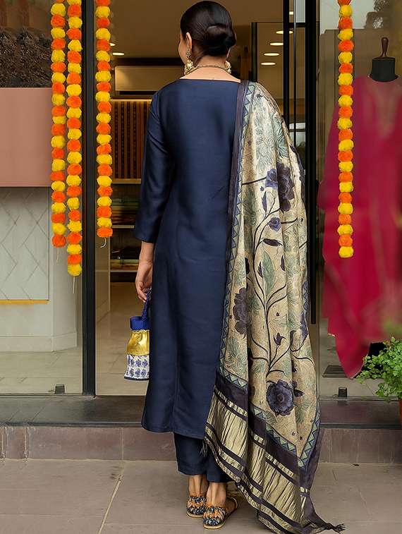 women solid with work three quarter sleeve kurta pant with dupatta set - 22253568 -  Standard Image - 4