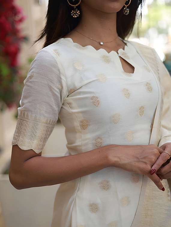 women self design short sleeve kurta pant with dupatta set - 22253575 -  Standard Image - 4