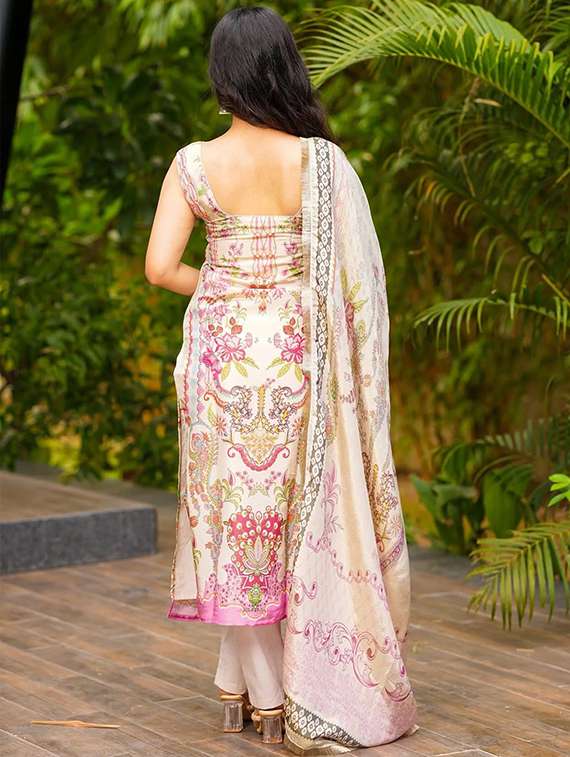 women printed sleeveless kurta pant with dupatta set - 22253583 -  Standard Image - 4
