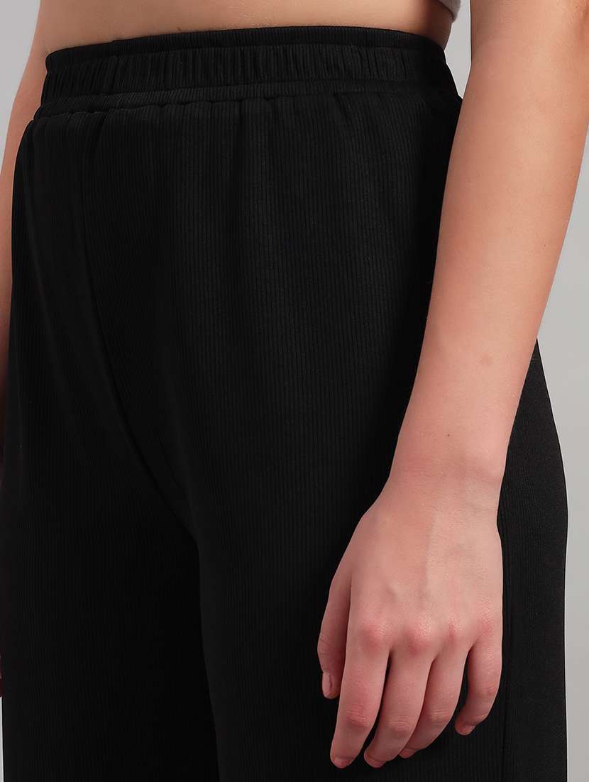 women solid mid rise wide leg trouser - 22253608 -  Standard Image - 6