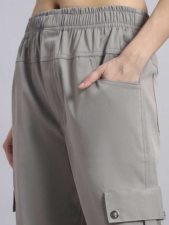 women solid mid rise cargo - 22253618 -  Standard Image - 4