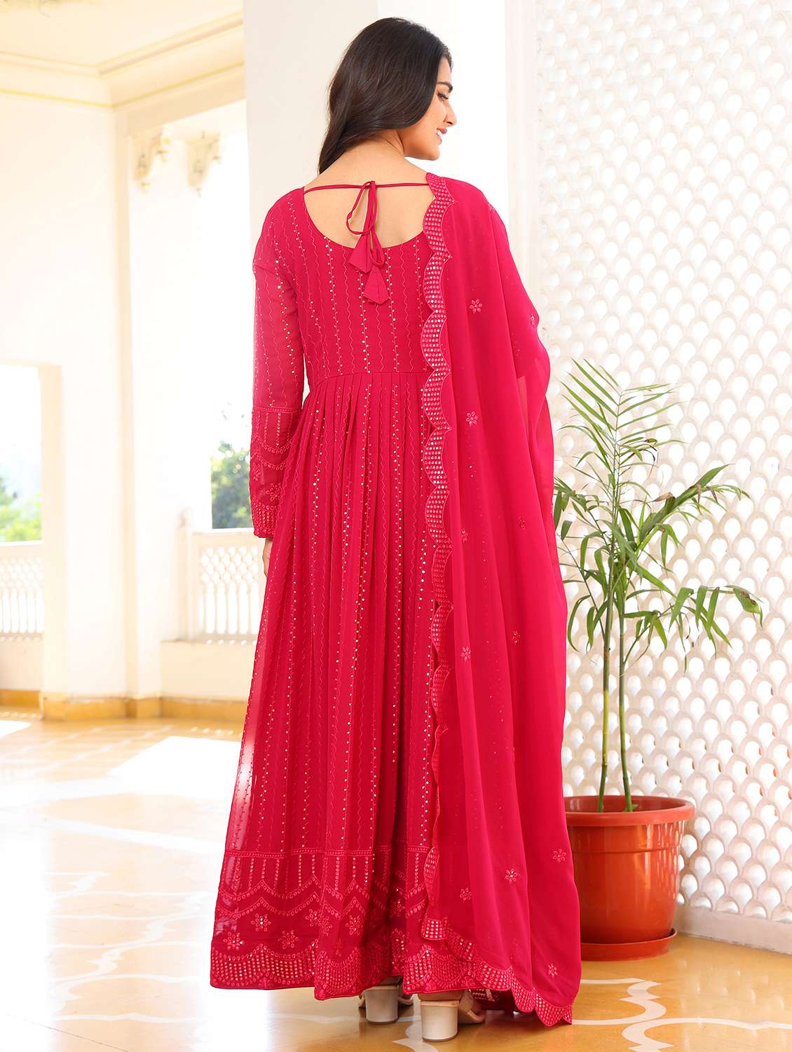 women solid with work long sleeve kurta with dupatta set - 22253890 -  Standard Image - 4