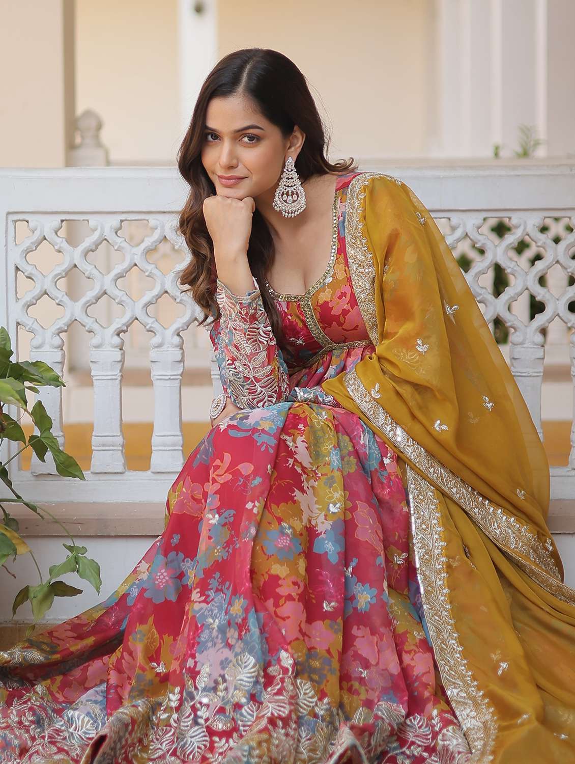 women floral long sleeve kurta with dupatta set - 22253924 -  Standard Image - 4