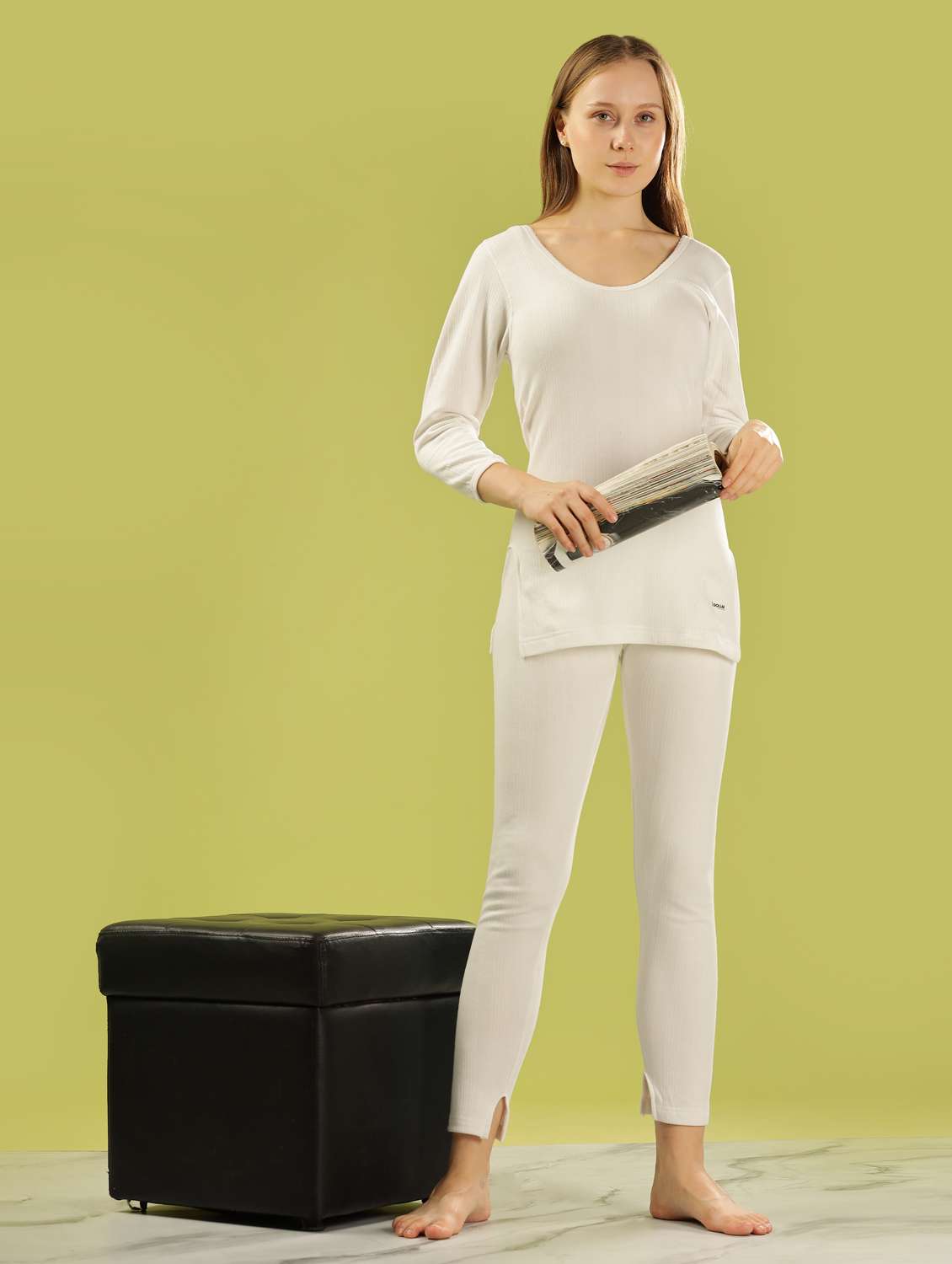 women solid three quarter sleeve thermal set