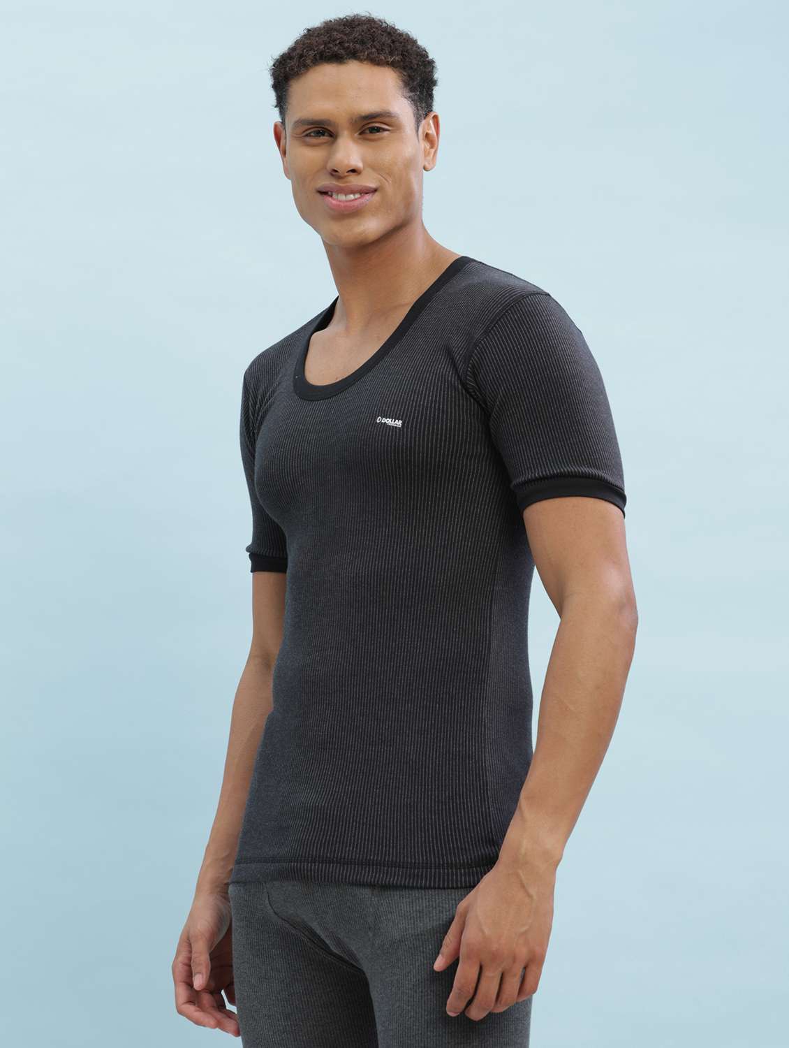 men solid half sleeve thermal top - 22254006 -  Standard Image - 1