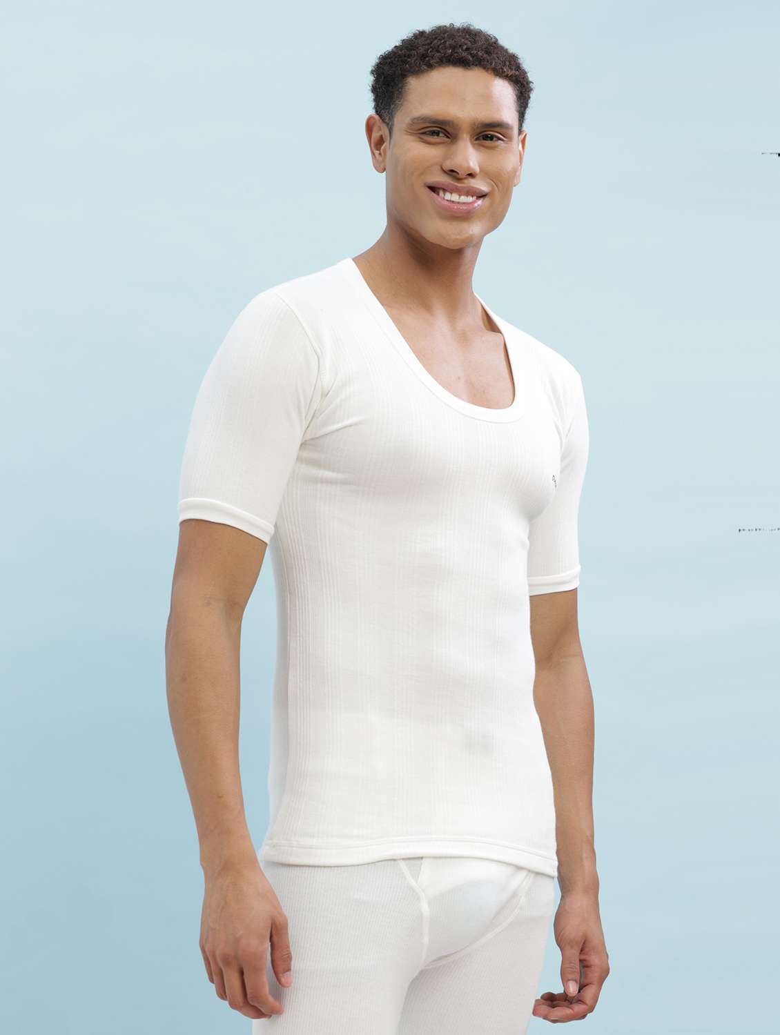 men solid half sleeve thermal top - 22254011 -  Standard Image - 1