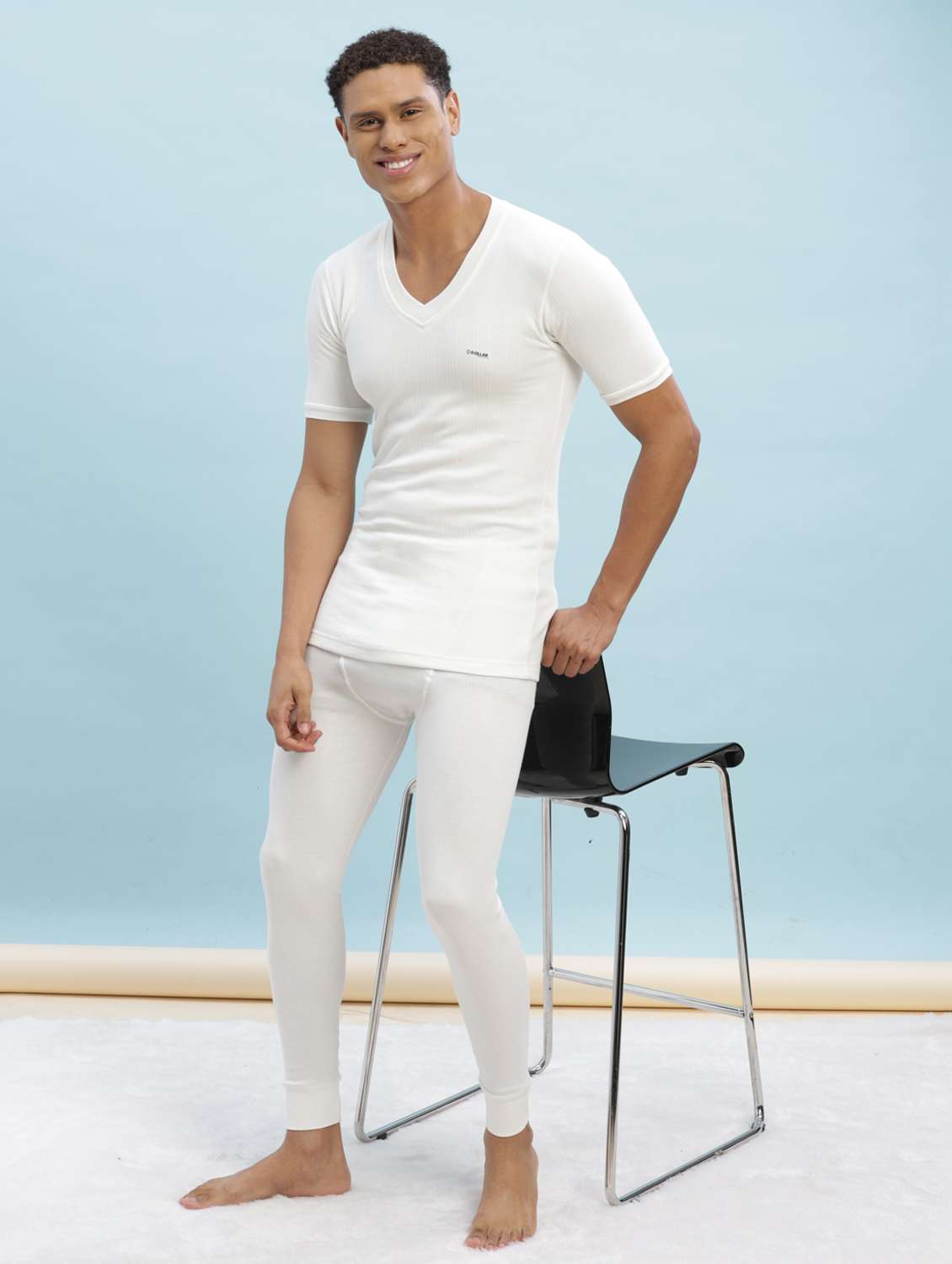 men solid half sleeve thermal top - 22254023 -  Standard Image - 4