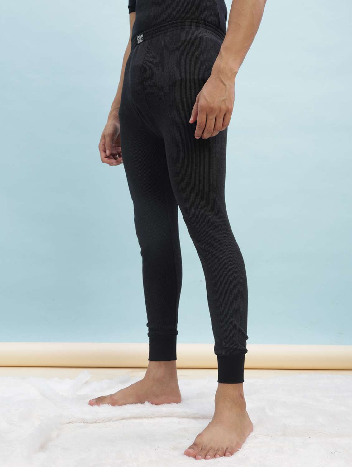 men solid mid rise thermal bottom - 22254030 -  Standard Image - 1