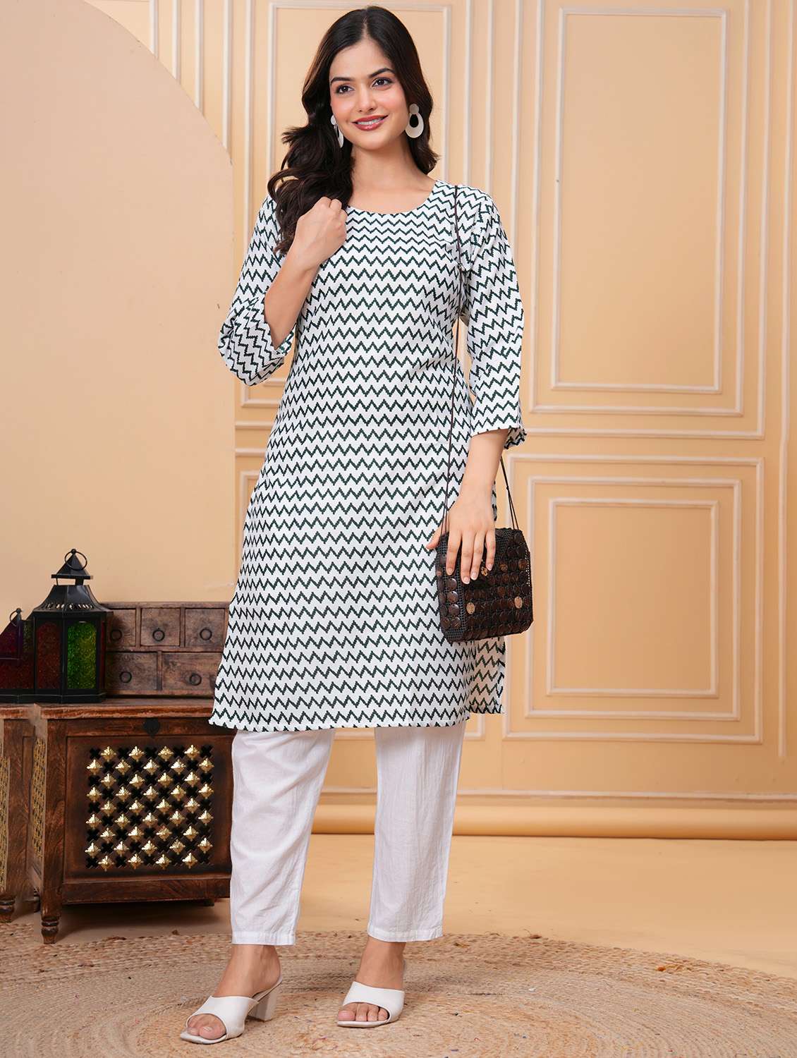 women chevron three quarter sleeve straight kurta