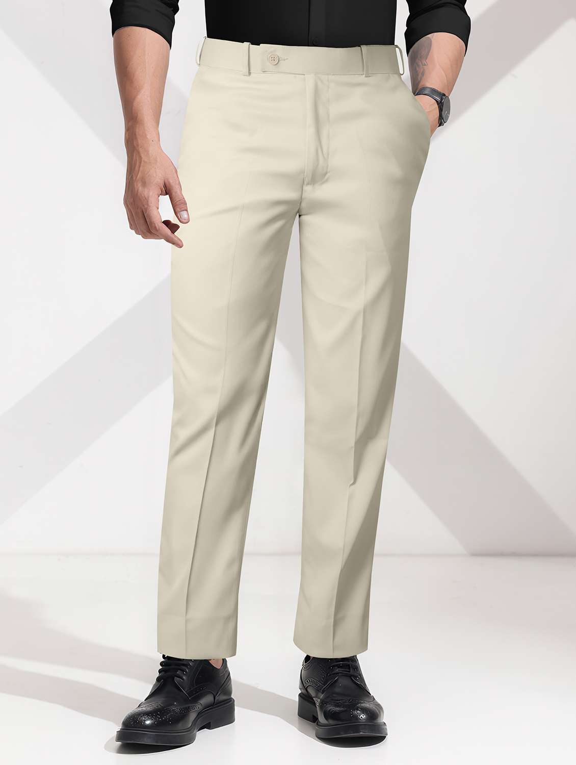 men solid mid rise straight formal trouser