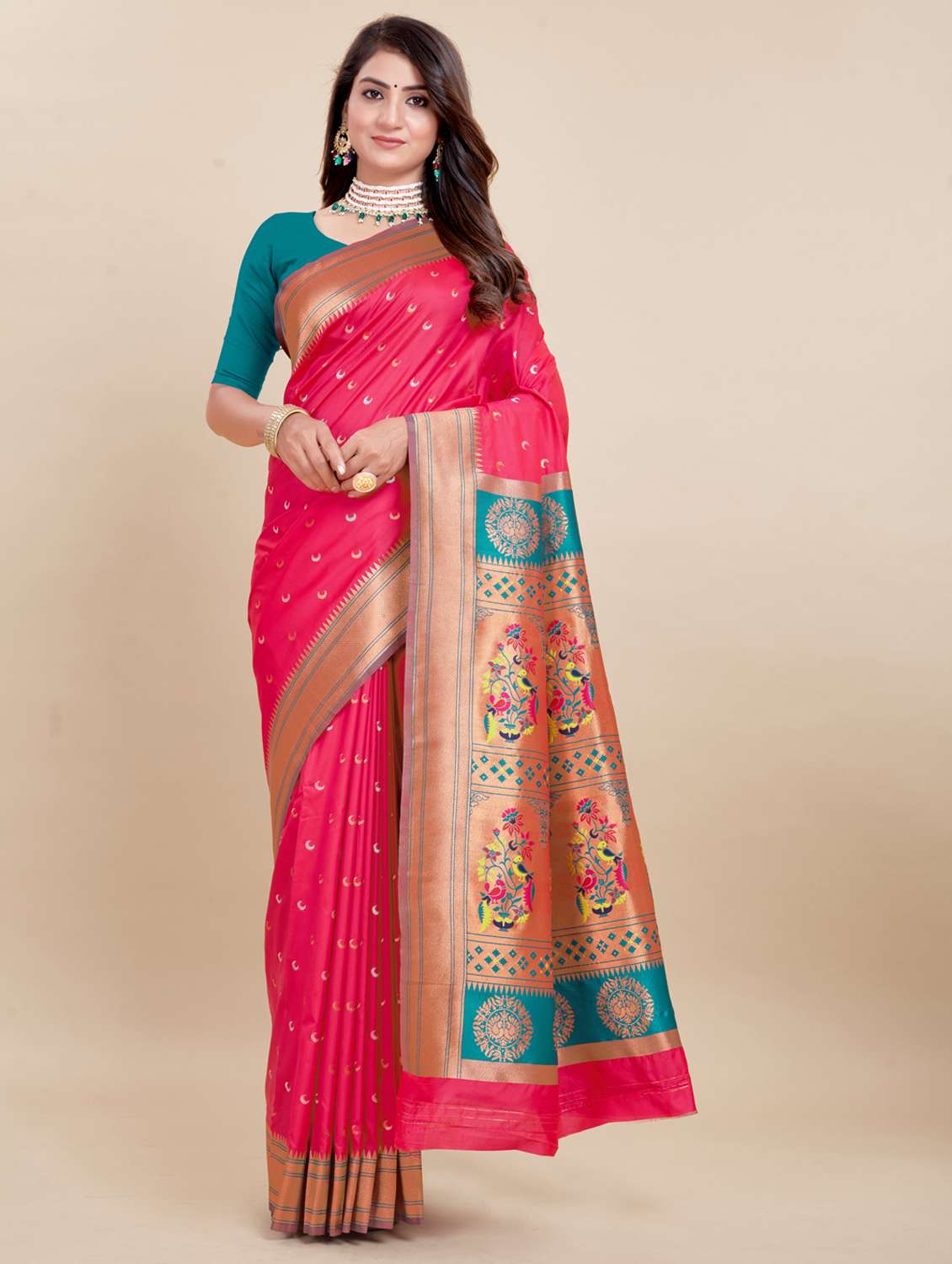 women self design kanjivaram saree with blouse