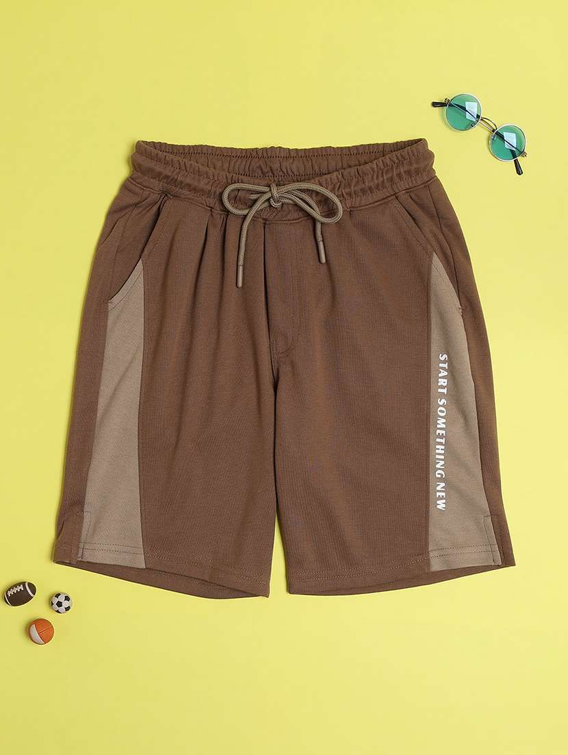 boys color block mid rise shorts