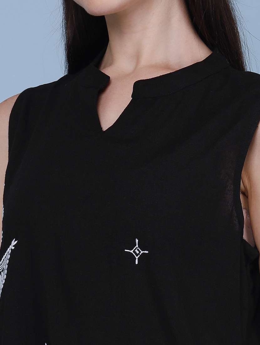 women embroidered sleeveless a-line kurta - 22256900 -  Standard Image - 1