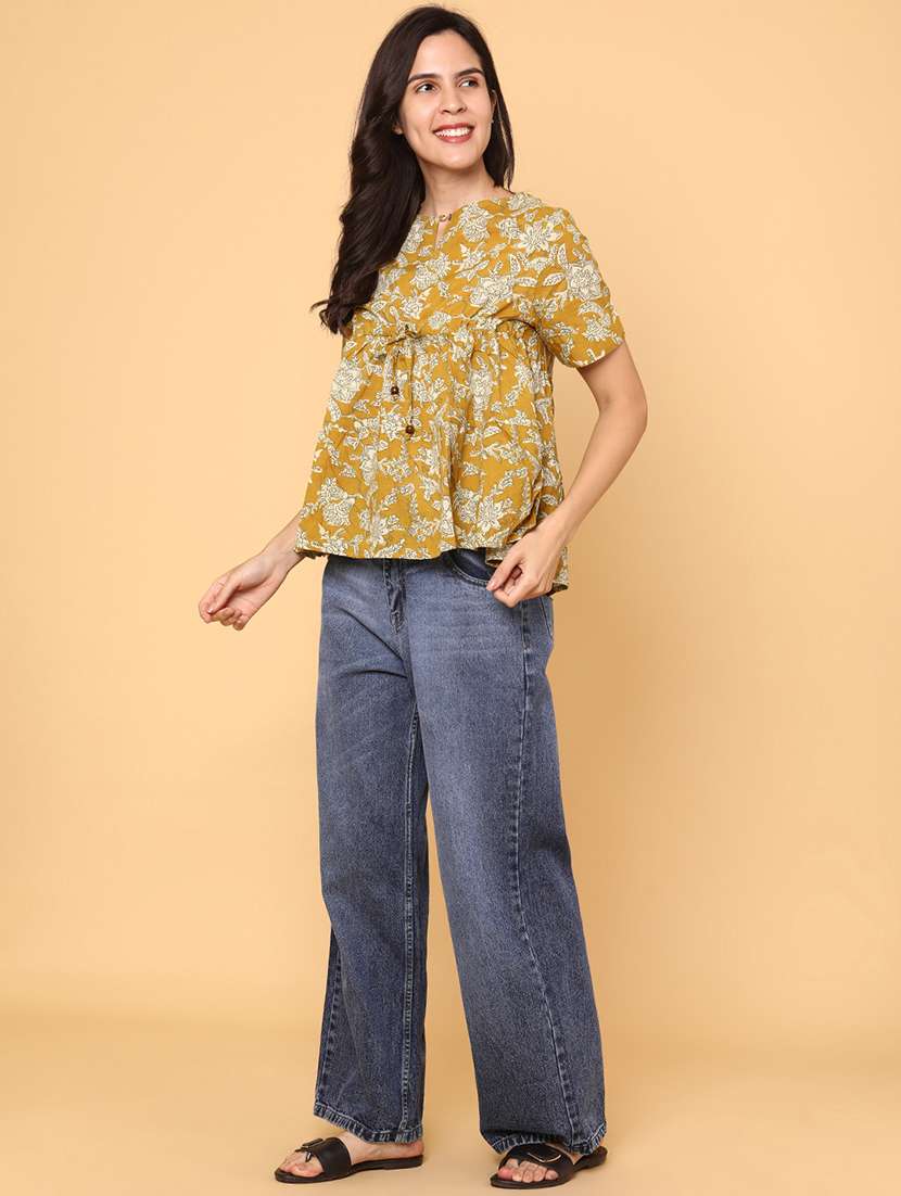 women flora lprint short sleeve flared top - 22257585 -  Standard Image - 4