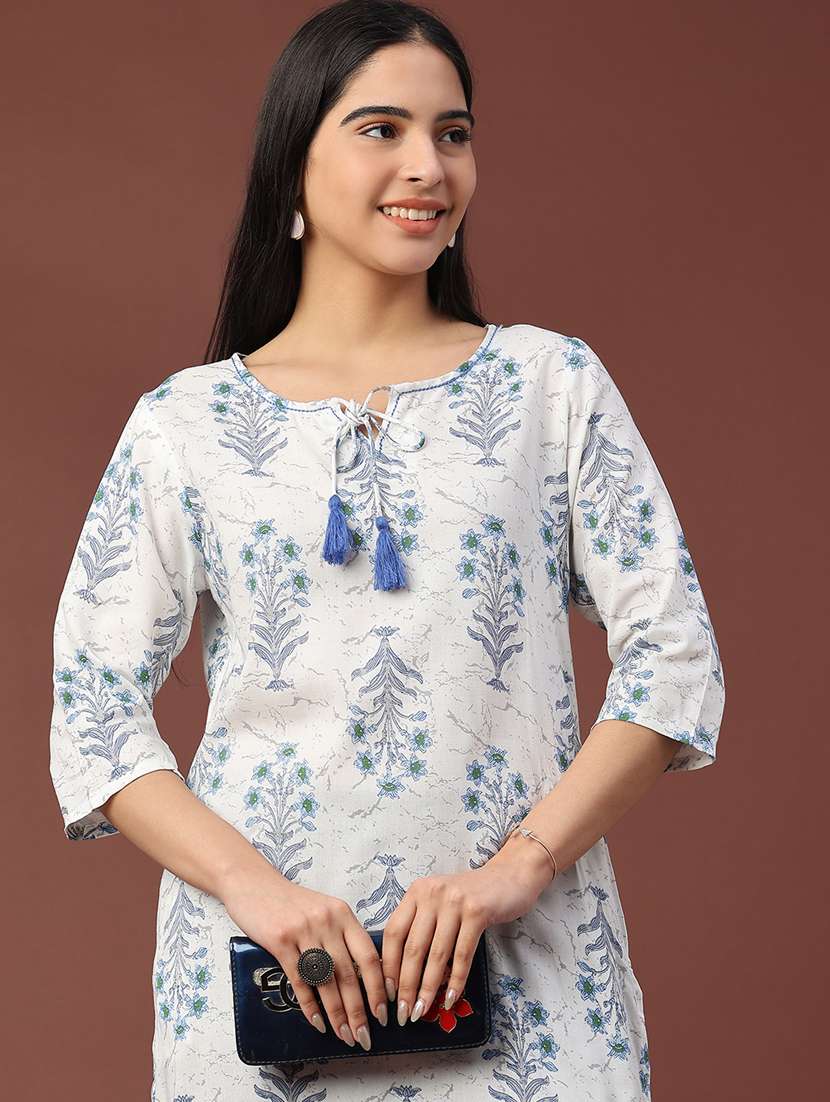 women floral printed three quarter sleeve straight kurta - 22257603 -  Standard Image - 1