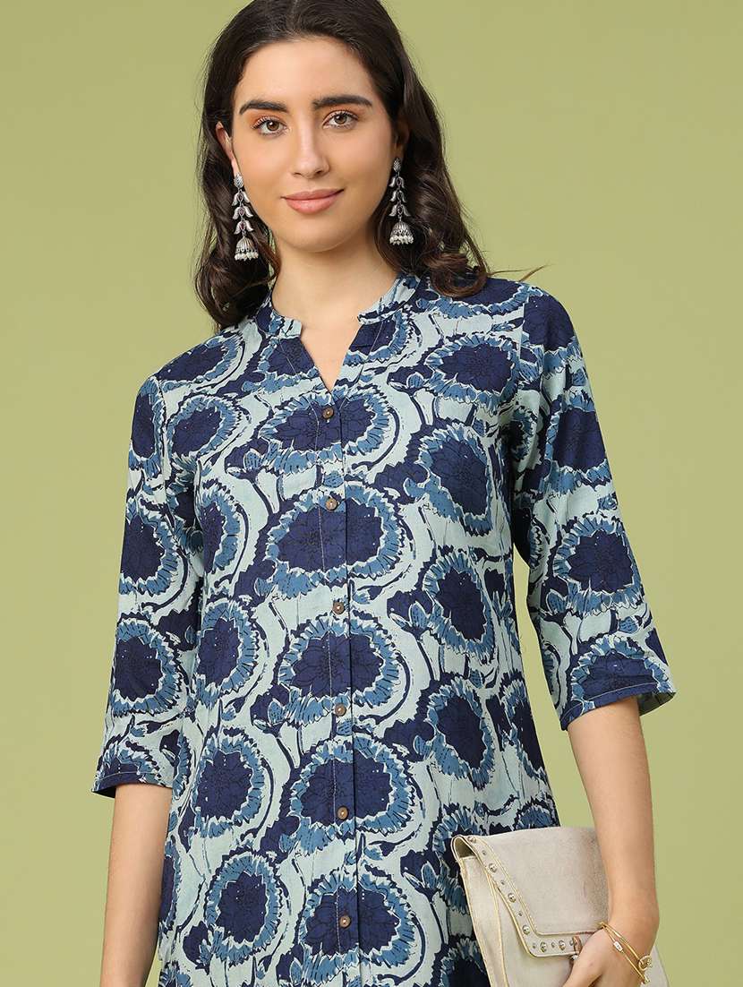 women floral printed three quarter sleeve straight kurta - 22257605 -  Standard Image - 1