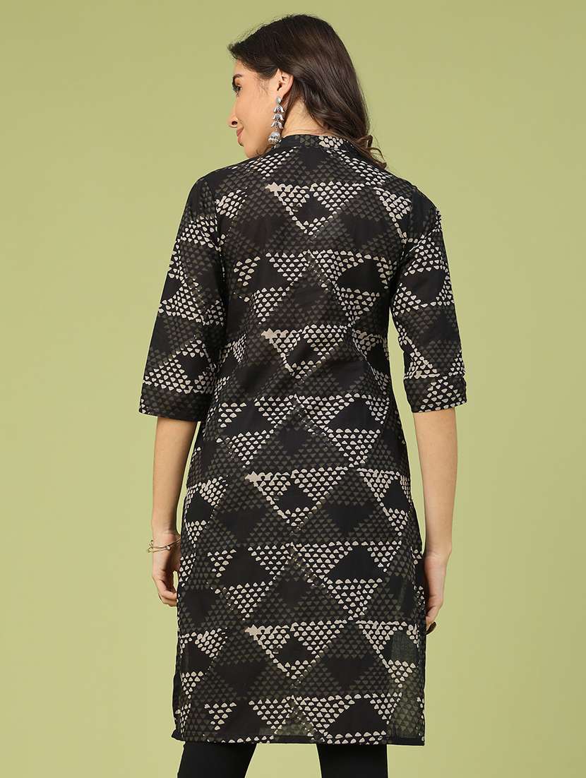 women printed three quarter sleeve straight kurta - 22258182 -  Standard Image - 4