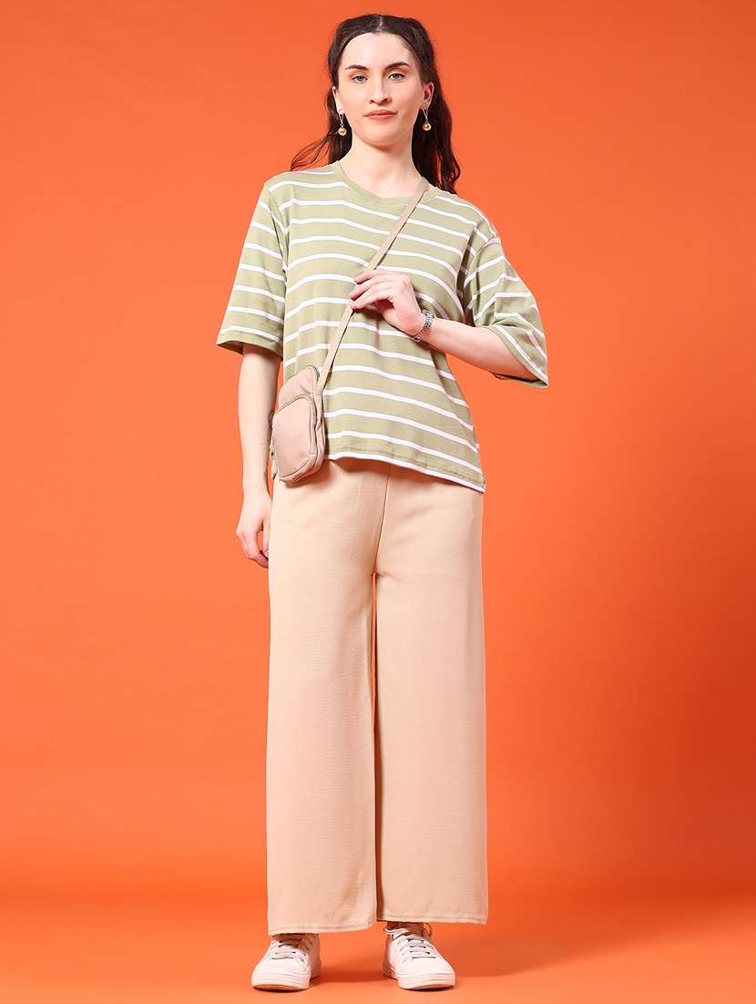 women striped short sleeve t-shirt - 22258799 -  Standard Image - 4