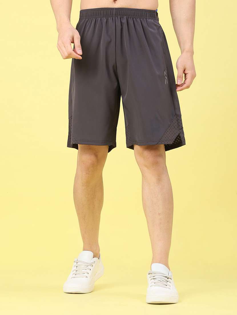 men solid mid rise relaxed fit shorts