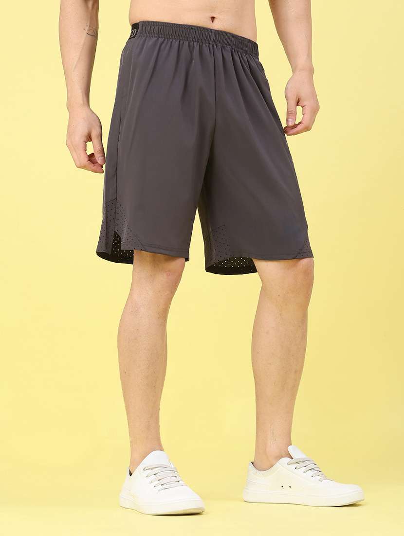 men solid mid rise relaxed fit shorts - 22259195 -  Standard Image - 1