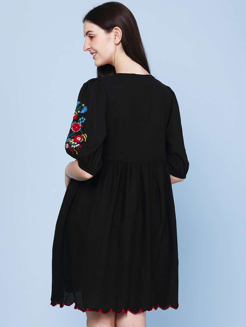 women embroidered puff sleeves flared dress - 22259245 -  Standard Image - 4