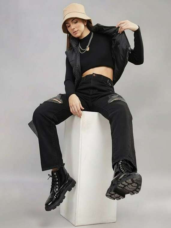 women solid sleeveless cropped puffer jacket - 22259250 -  Standard Image - 4