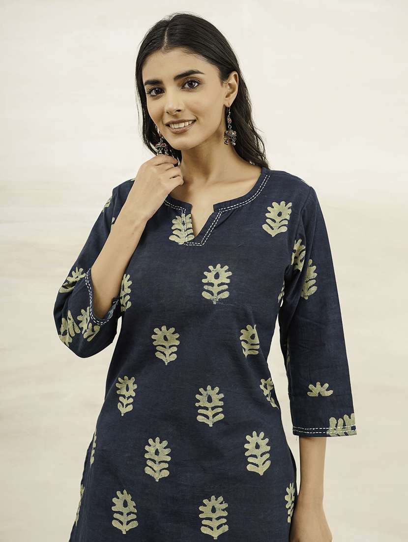 women printed three quarter sleeve straight kurti - 22260686 -  Standard Image - 4