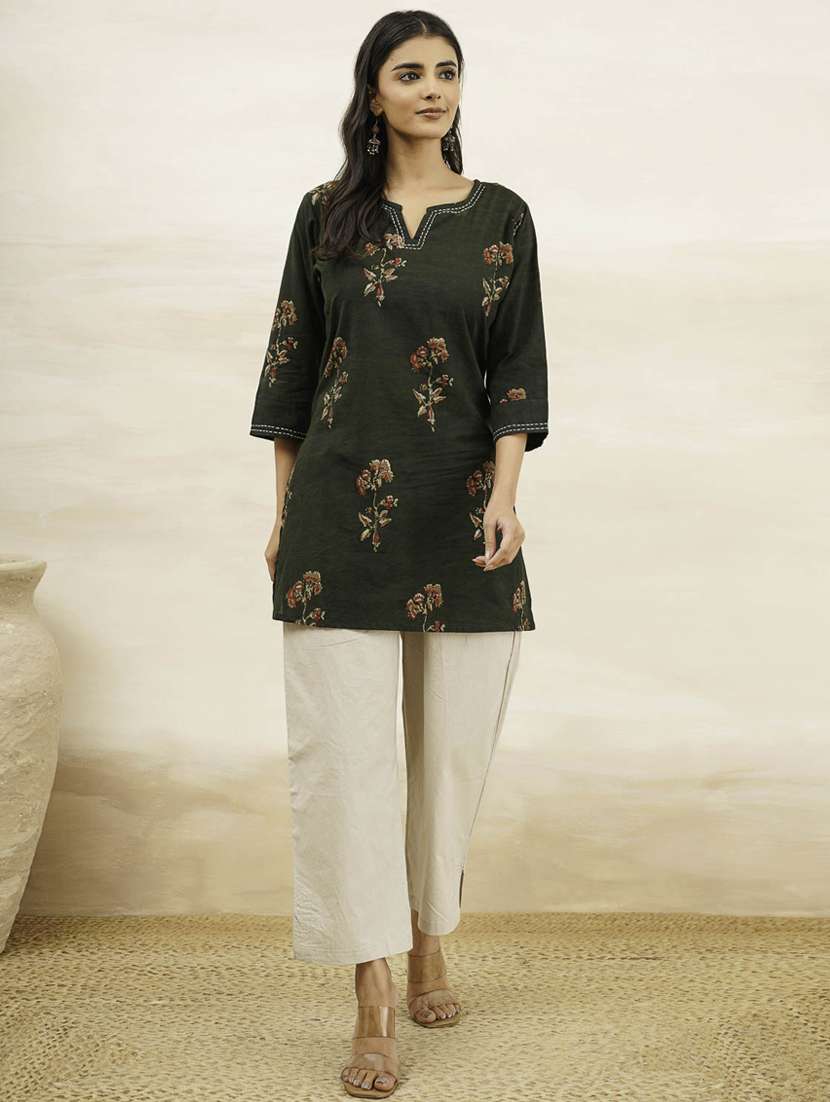 women floral printed three quarter sleeve straight kurti - 22260687 -  Standard Image - 4