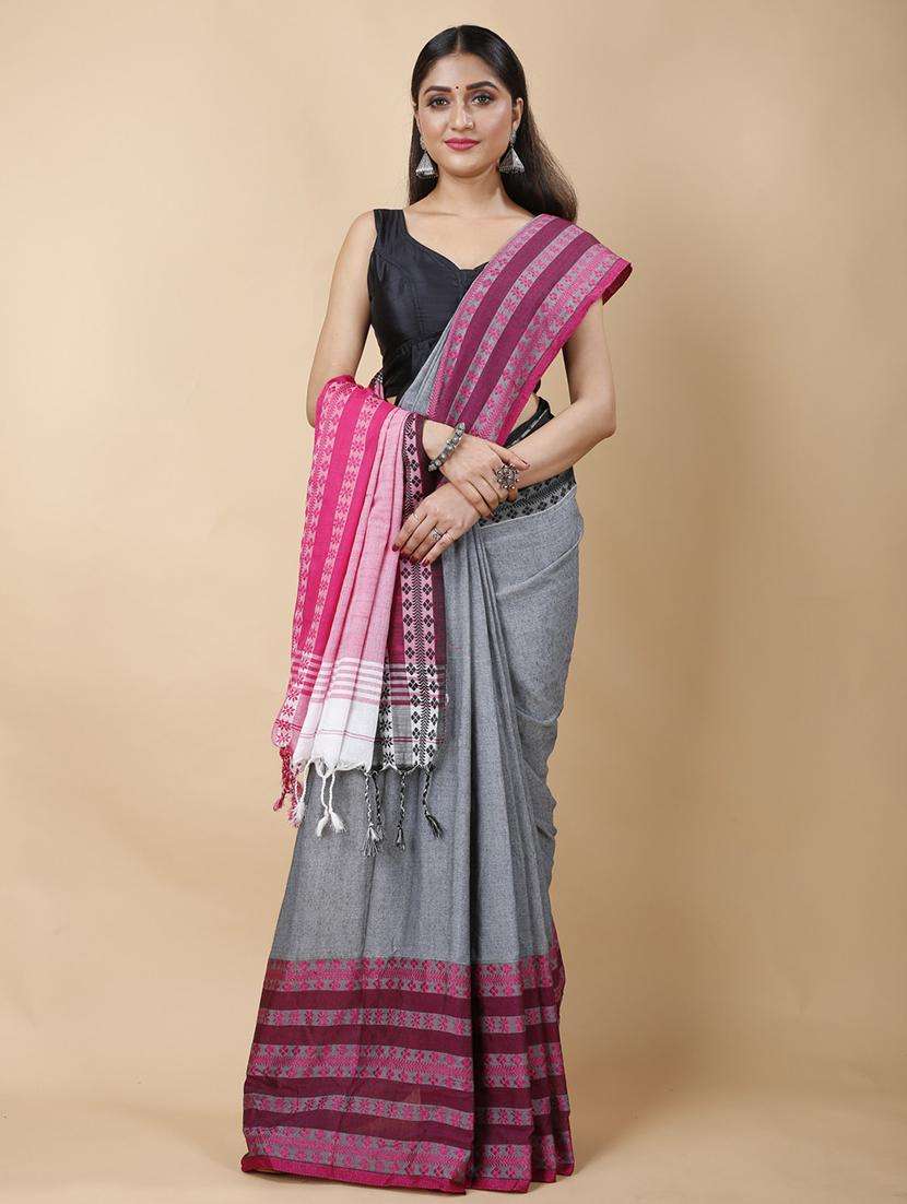 women solid with bordered handloom saree - 22260803 -  Standard Image - 1