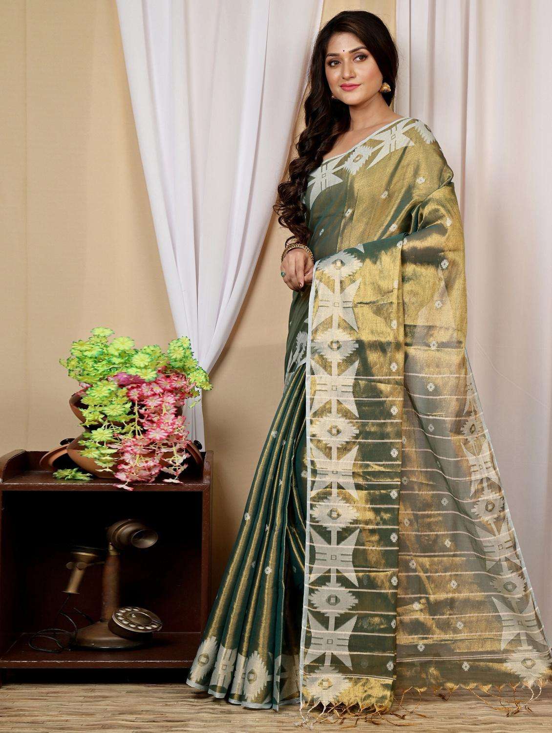 women self design handloom saree - 22261222 -  Standard Image - 1