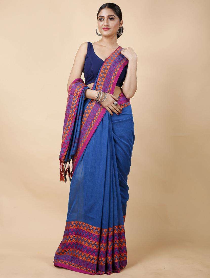 women solid with bordered handloom saree - 22261488 -  Standard Image - 1