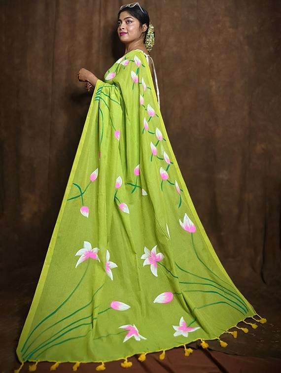 women floral printed saree - 22262746 -  Standard Image - 1