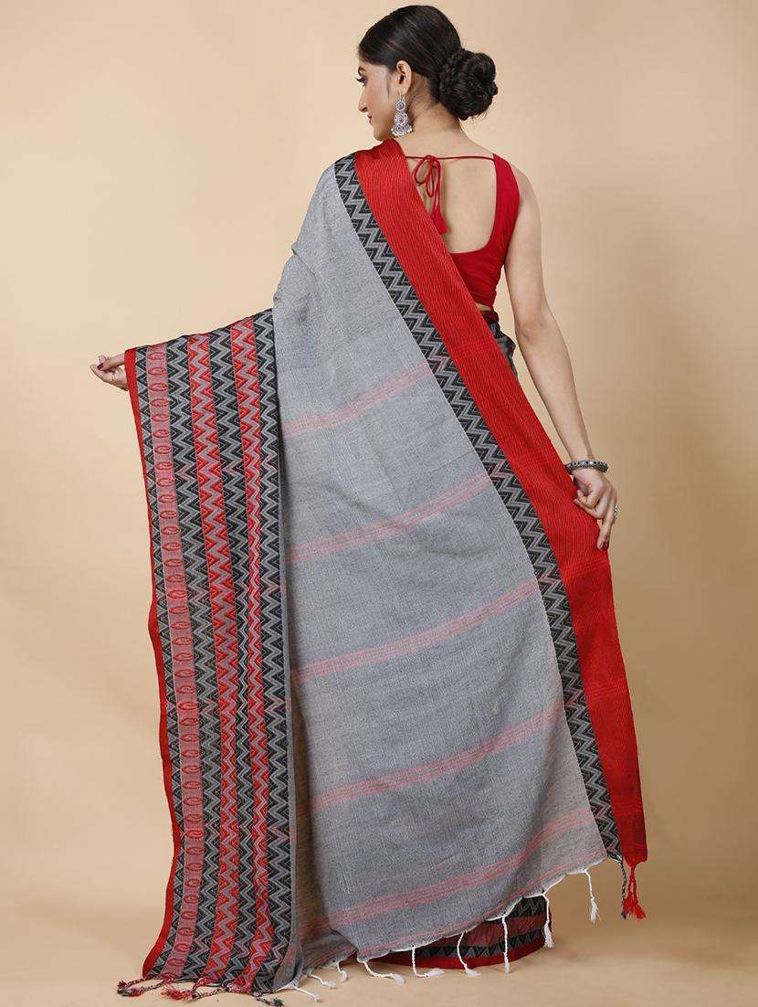 women self design handloom saree with blouse - 22262827 -  Standard Image - 1