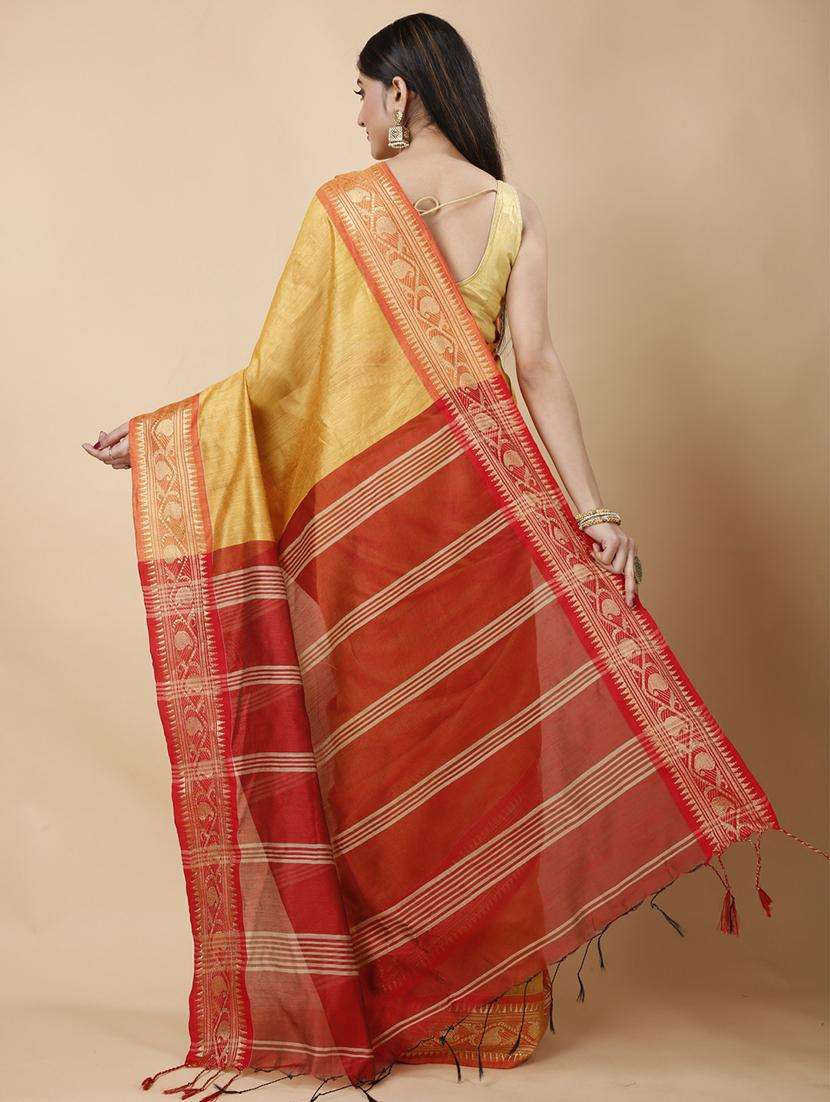 women solid with bordered saree - 22263230 -  Standard Image - 1