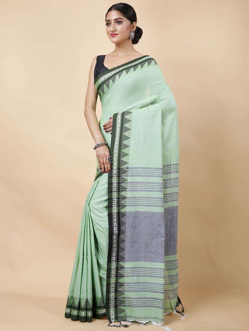 women solid with bordered handloom saree - 22263306 -  Standard Image - 1