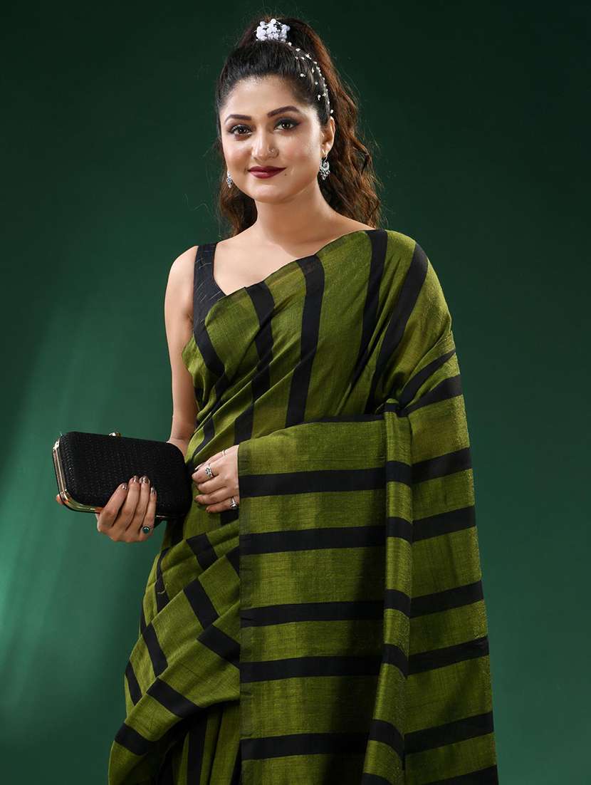 women striped handloom saree - 22263314 -  Standard Image - 1