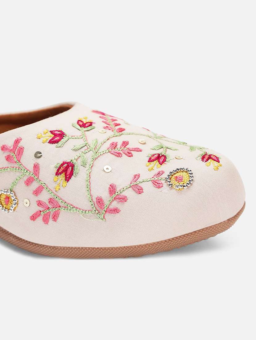 women embroidered flat mules - 22263442 -  Standard Image - 4