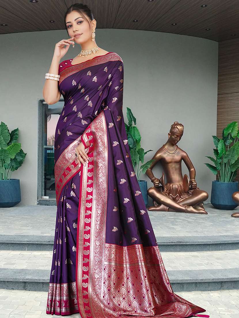 women self design banarasi saree with blouse