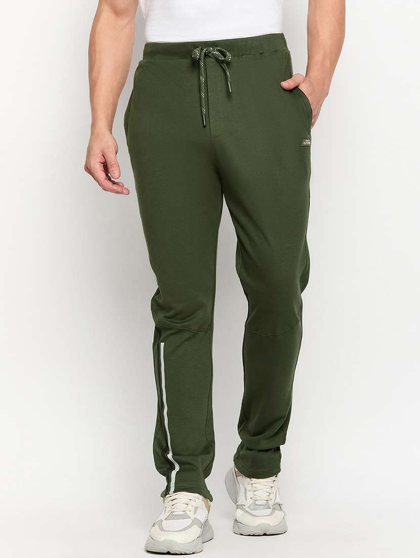 men solid mid rise regular fit track pant