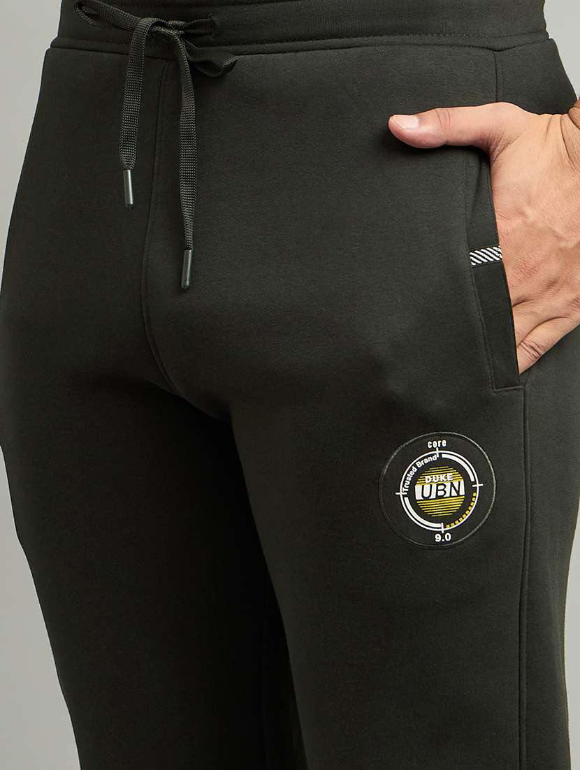 men solid mid rise regular fit track pant - 22264065 -  Standard Image - 4