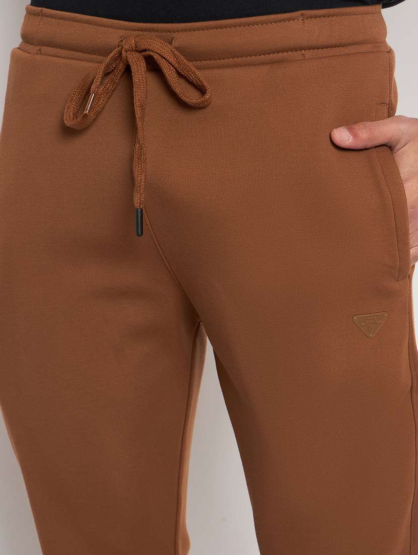 men solid mid rise regular fit track pant - 22264077 -  Standard Image - 4