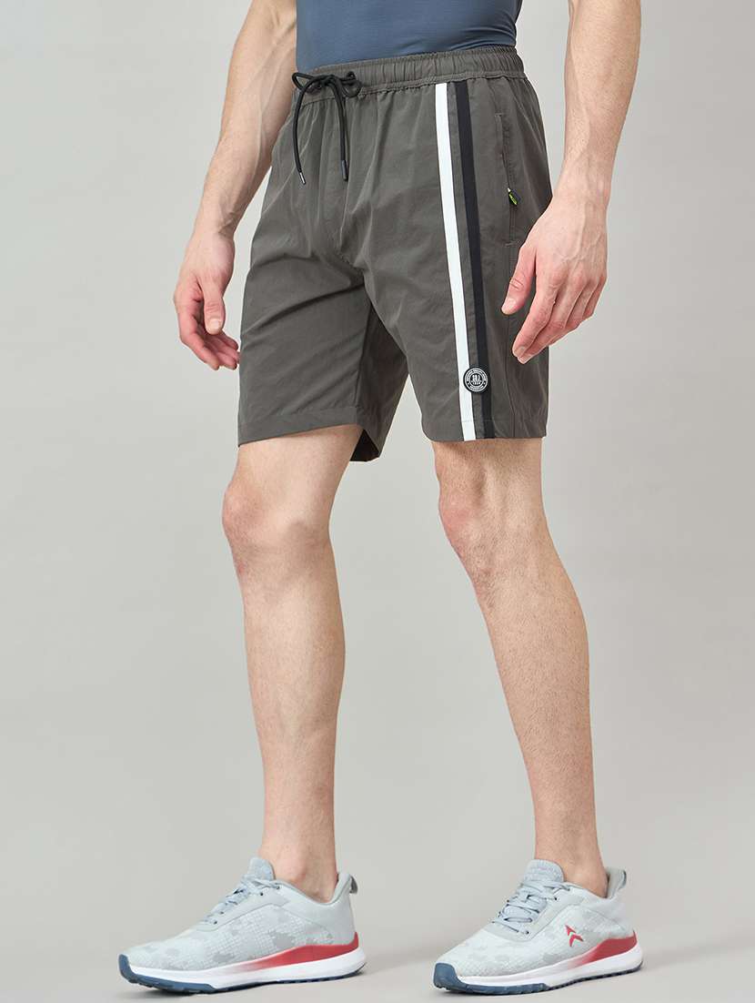 men striped mid rise regular fit shorts - 22264281 -  Standard Image - 1
