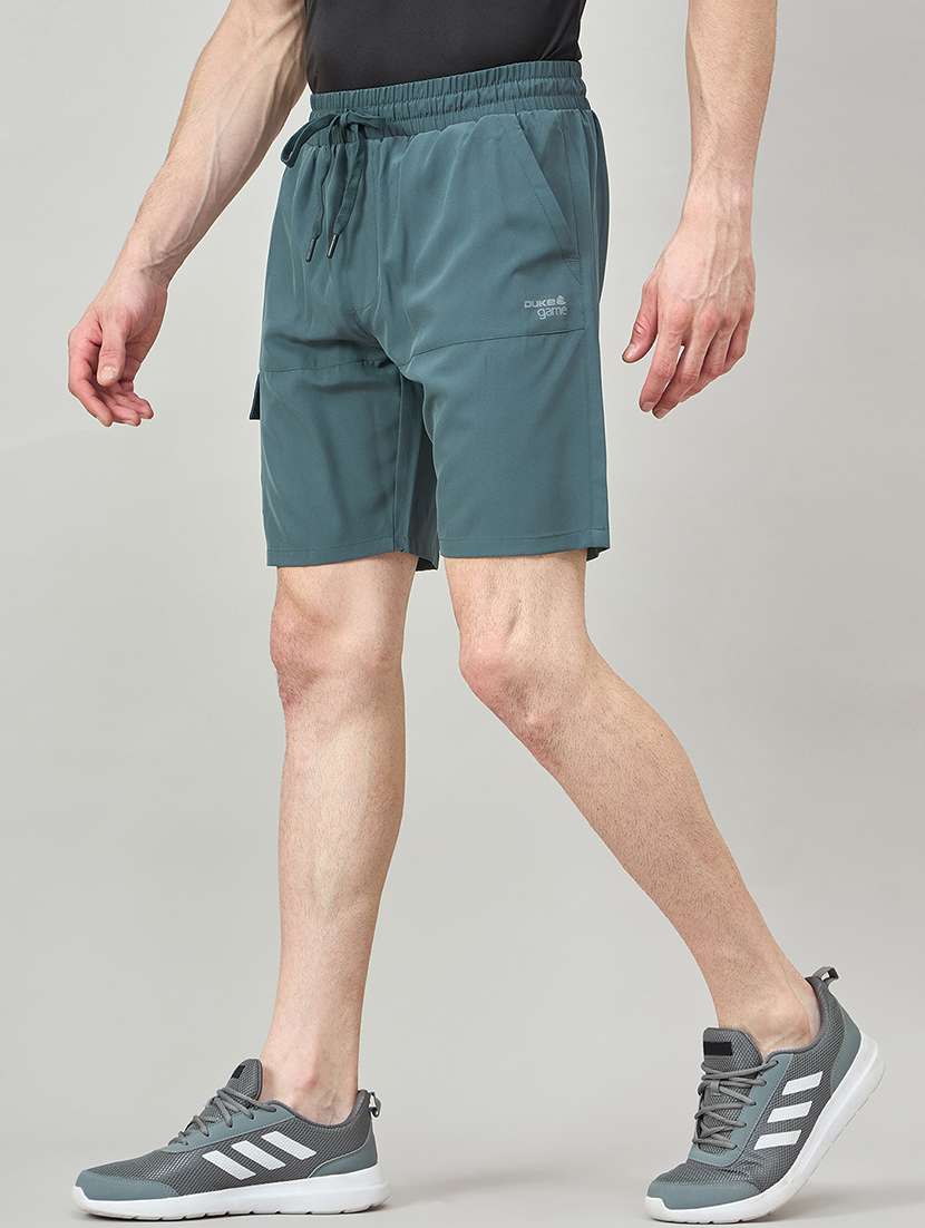 men solid mid rise regular fit cargo shorts - 22264282 -  Standard Image - 1