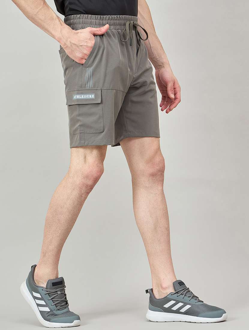men solid mid rise regular fit cargo shorts - 22264284 -  Standard Image - 1