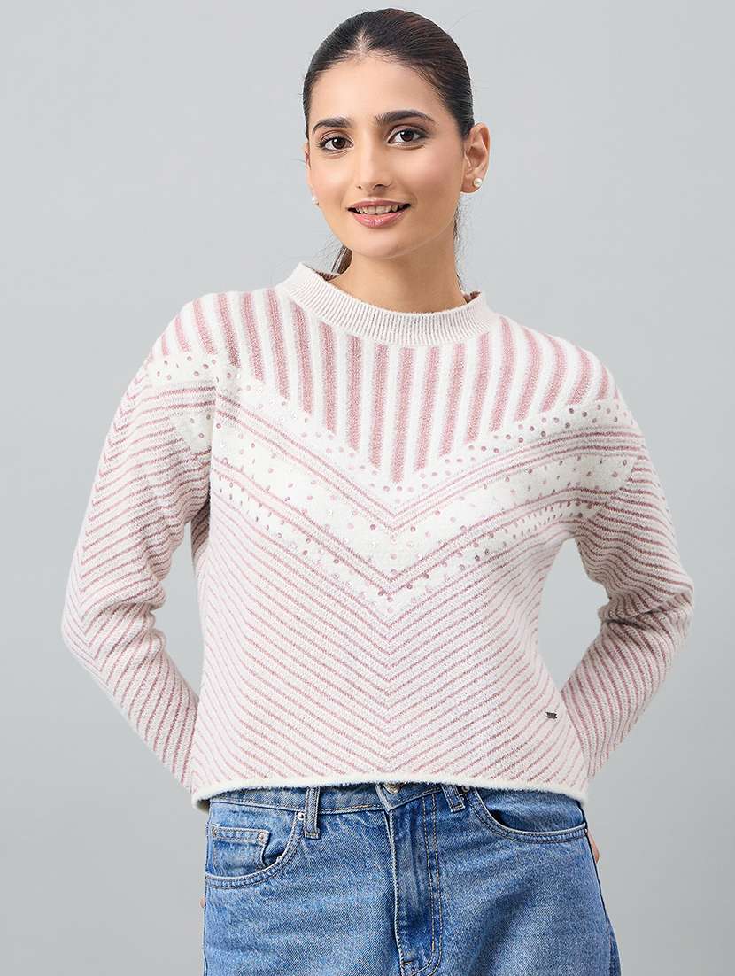 women self designed long sleeve pullover