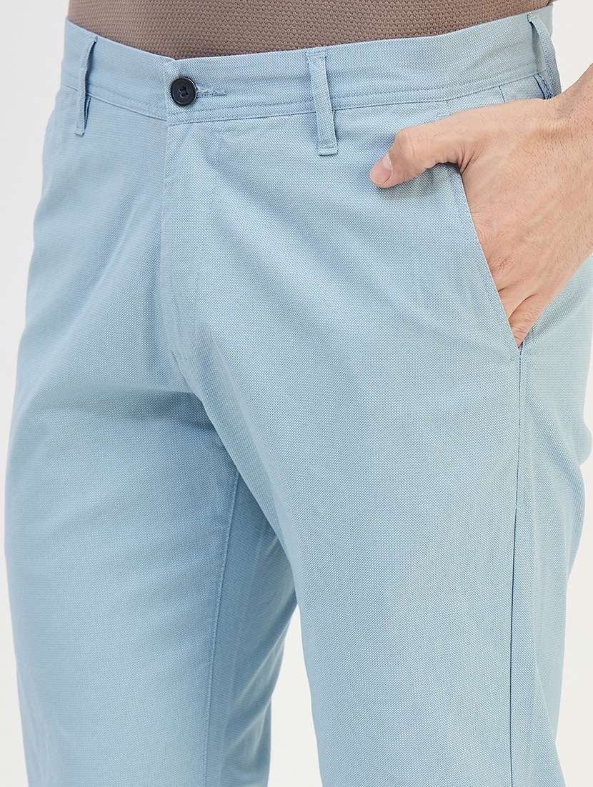 men solid mid rise chinos casual trouser - 22264549 -  Standard Image - 4