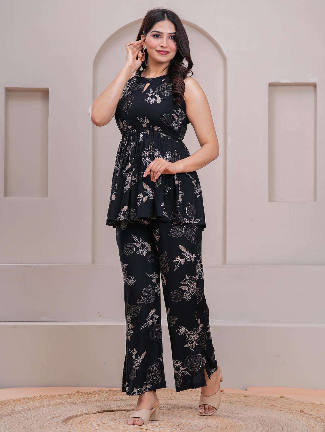 women floral sleeveless ethnic co-ord set - 22265077 -  Standard Image - 1